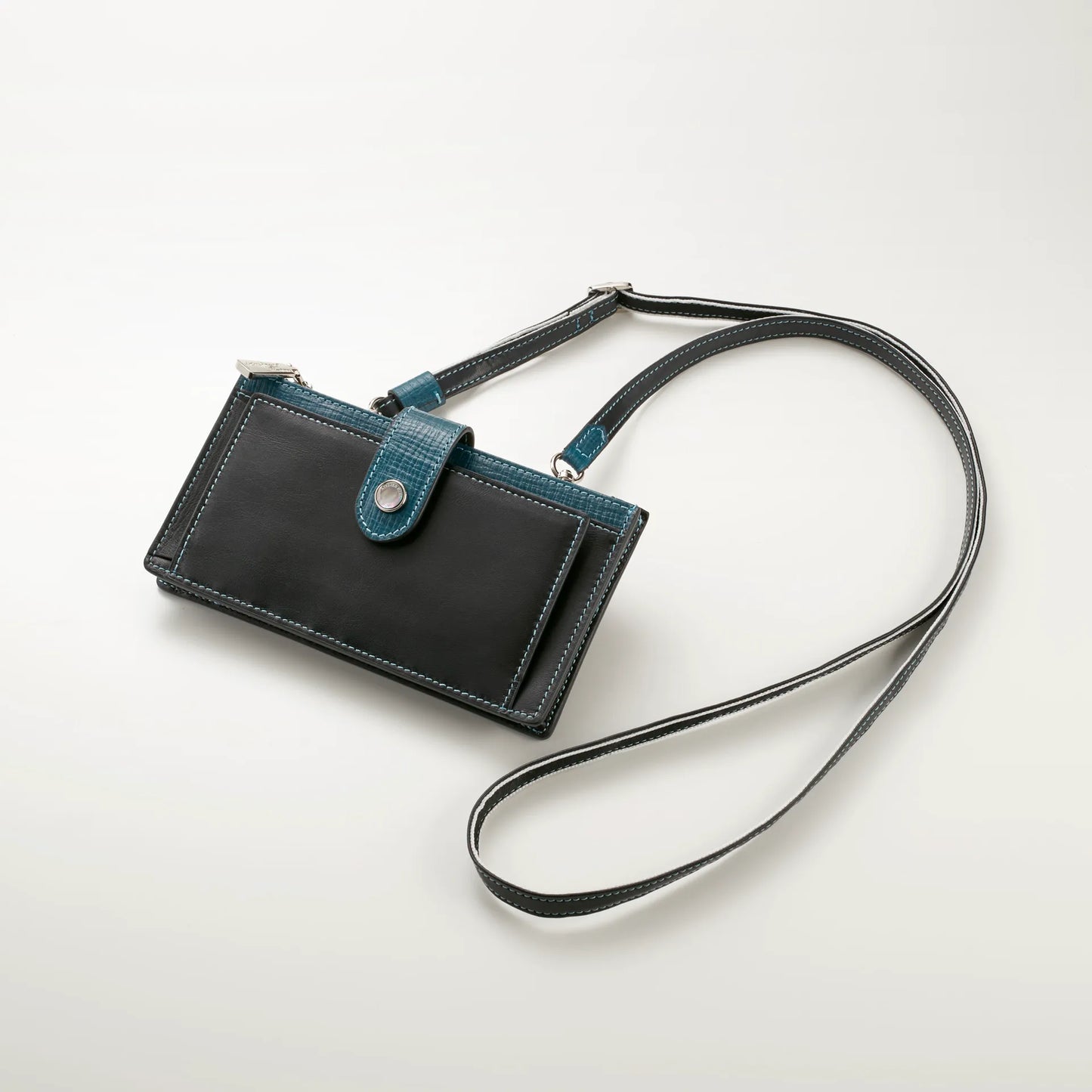 アトリエヒロ シェル 黒蝶貝ボタン 長財布 スマホウォレット /横型スマホショルダー