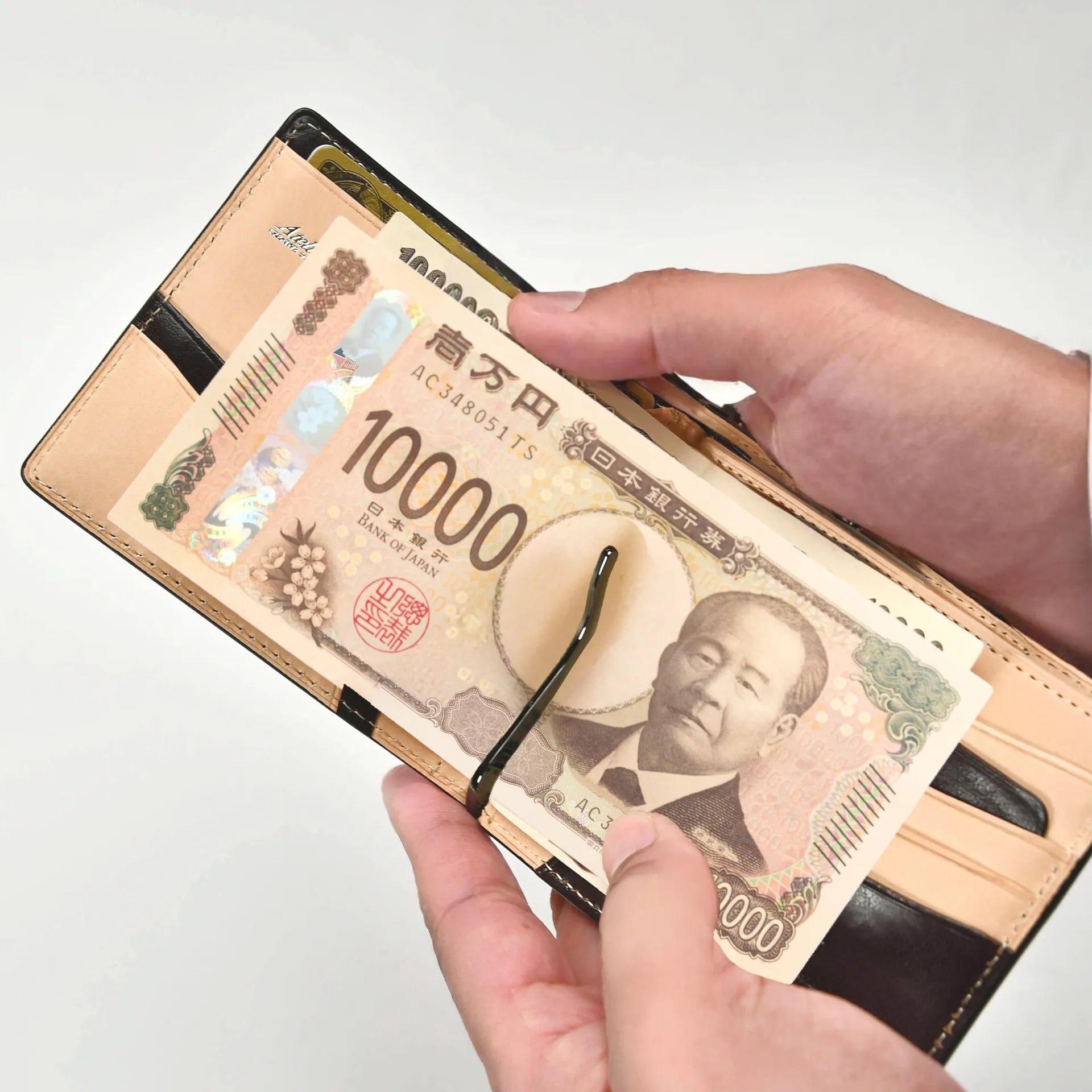 アトリエ・ヒロ コードバンベーシック マネークリップ(札挟 アトリエ・ヒロ コードバンベーシック マネークリップ(札挟